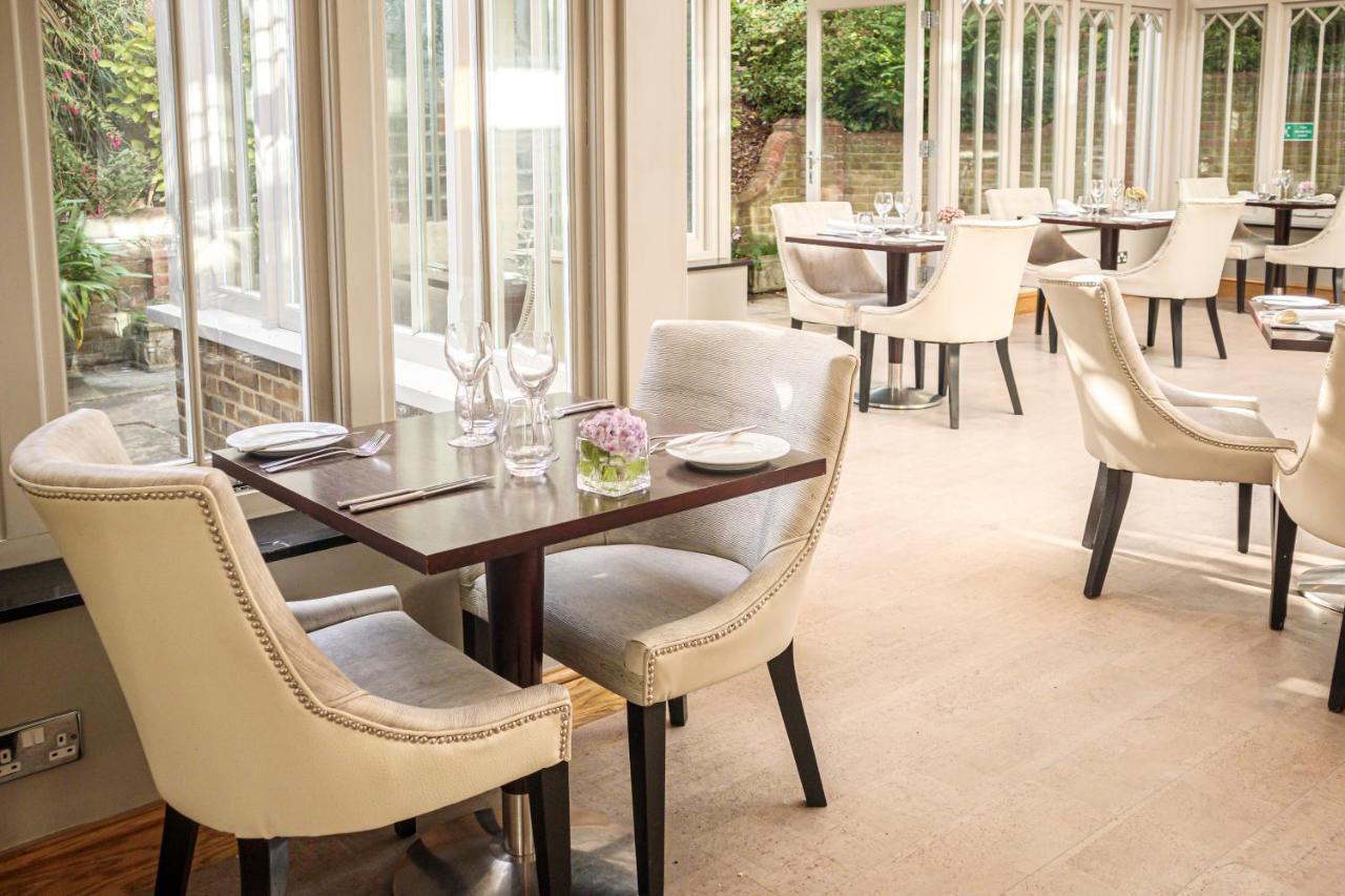 Rowhill Grange & Utopia Hotel 4*
