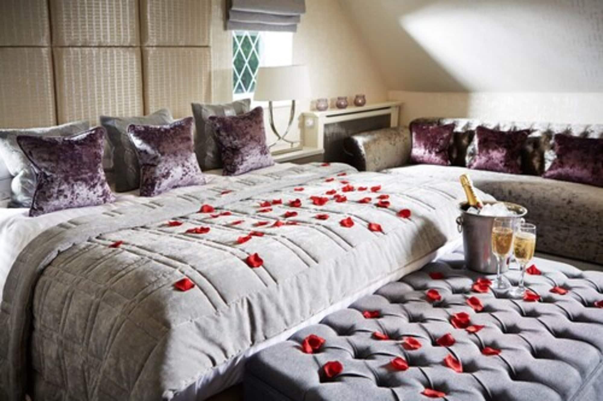 Rowhill Grange & Utopia Hotel 4*
