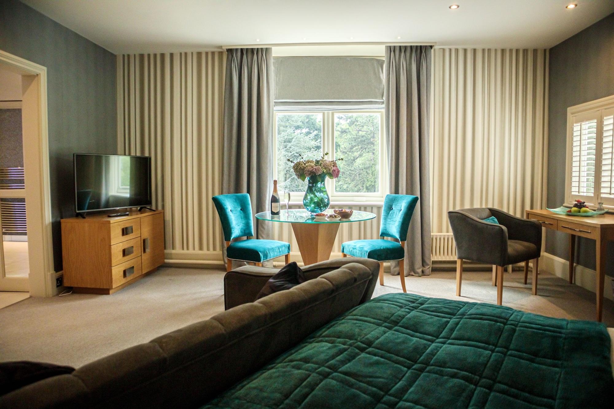 Rowhill Grange & Utopia 4*